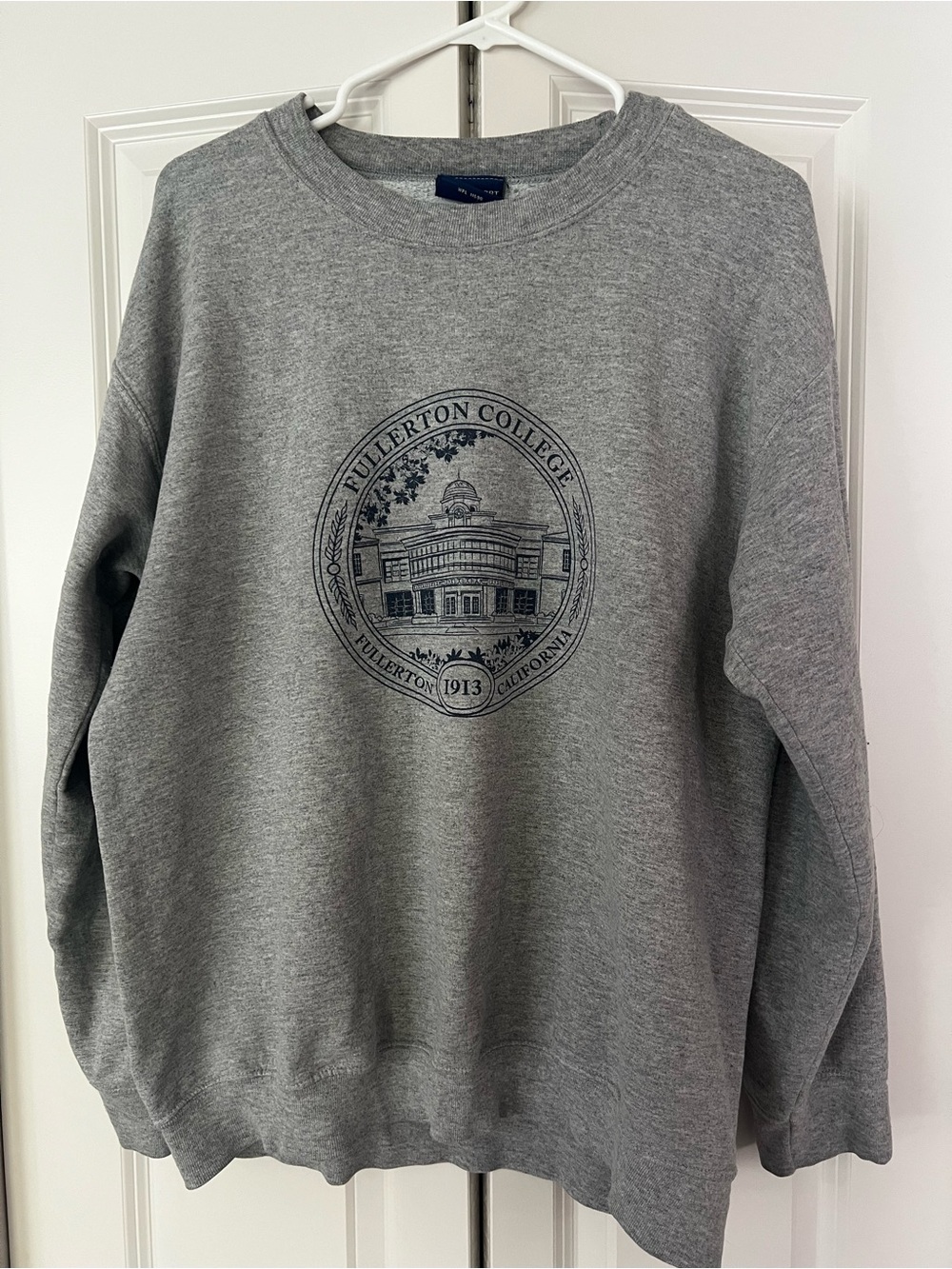 Vintage 2000s Fullerton College Gray seal Crewneck Sweatshirt